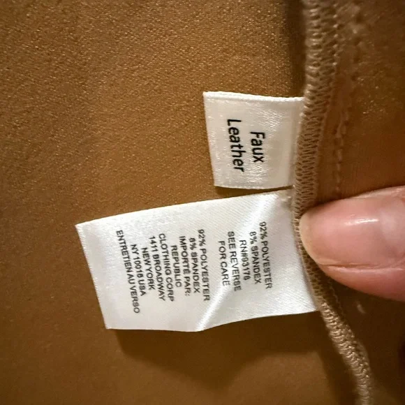 T Tahari Camel Trench Coat - Picture 4 of 4